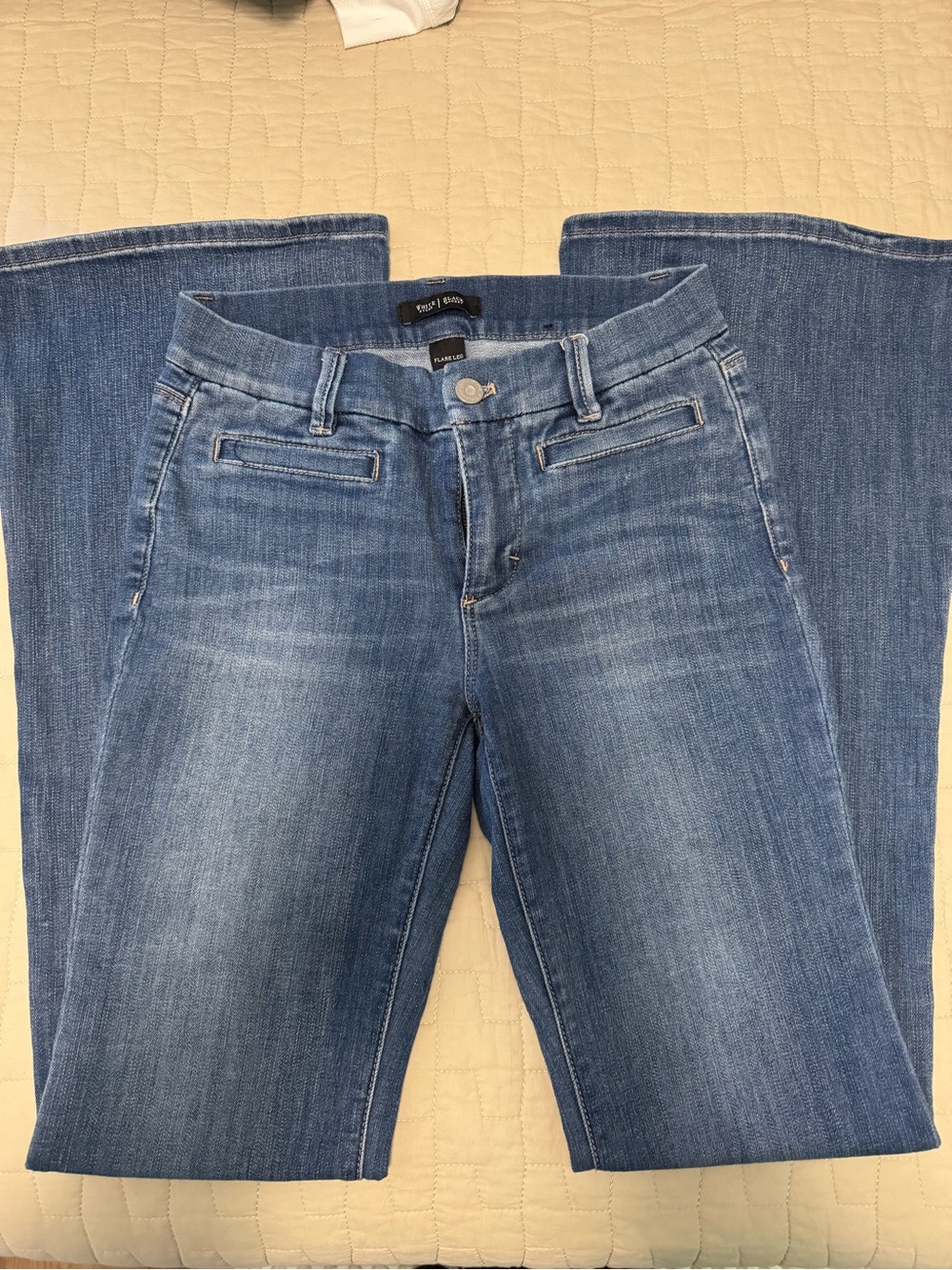 White House Black Market Women's Flare leg Jeans in Medium Blue